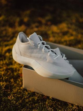 Fear of God Athletics Basketball III Shoe adidas 0110