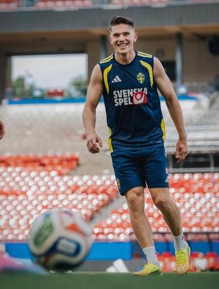 Viktor Gyökeres wearing adidas F50 HYPERFAST Laced. Photo via Sweden Men's National Team.