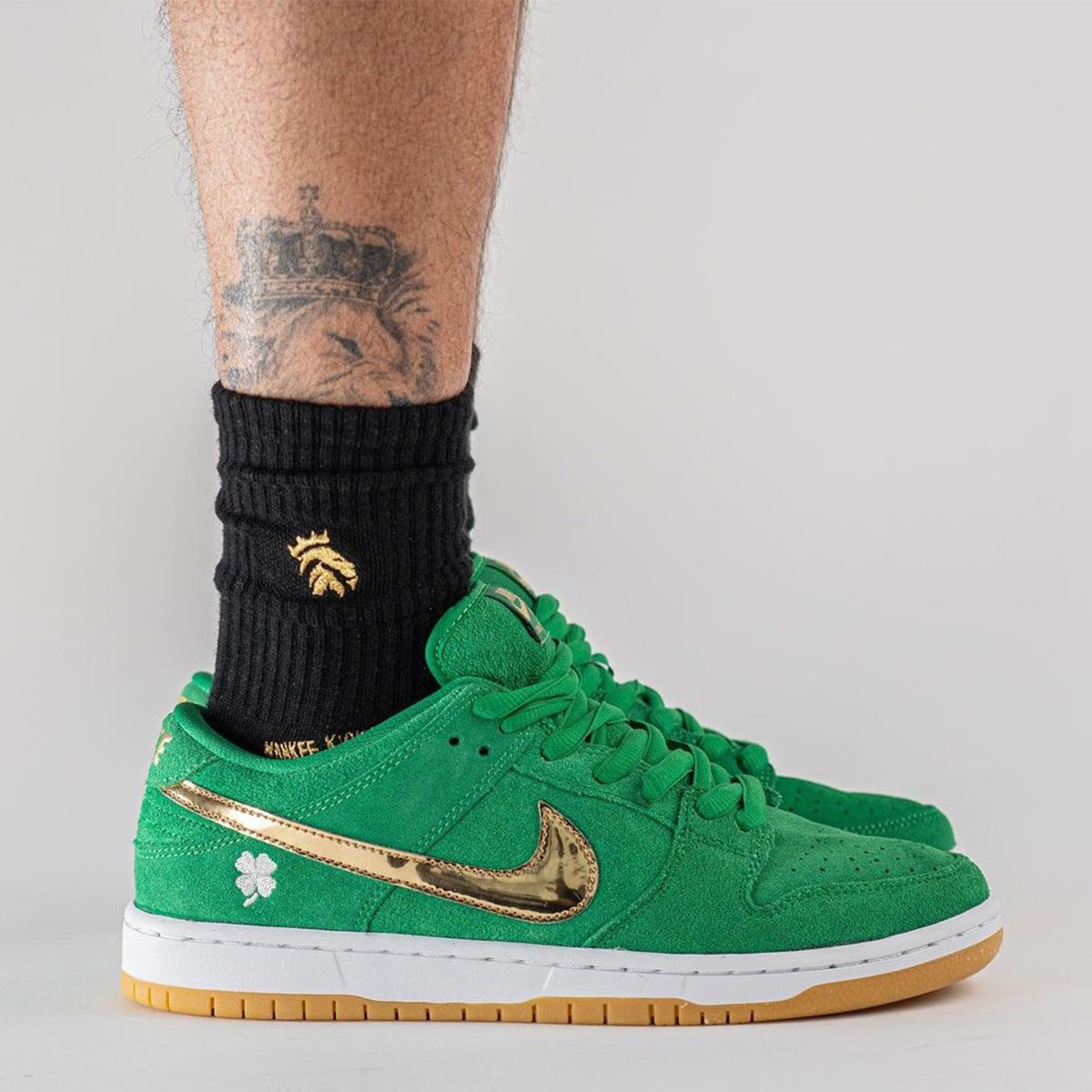 Official Images // Nike SB Dunk Low “St. Patrick's Day” | House of Heat°