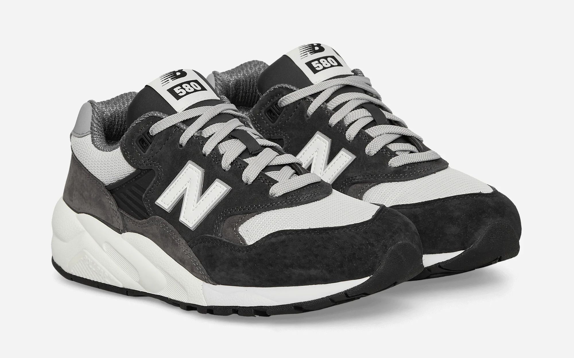 Available Now // COMME des GARÇONS HOMME x New Balance 580 | House