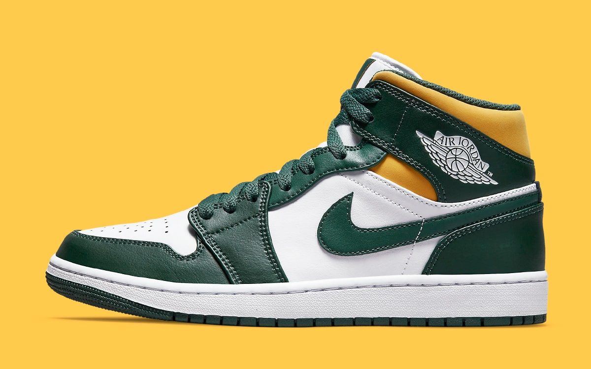 Jordan 1 green store gold