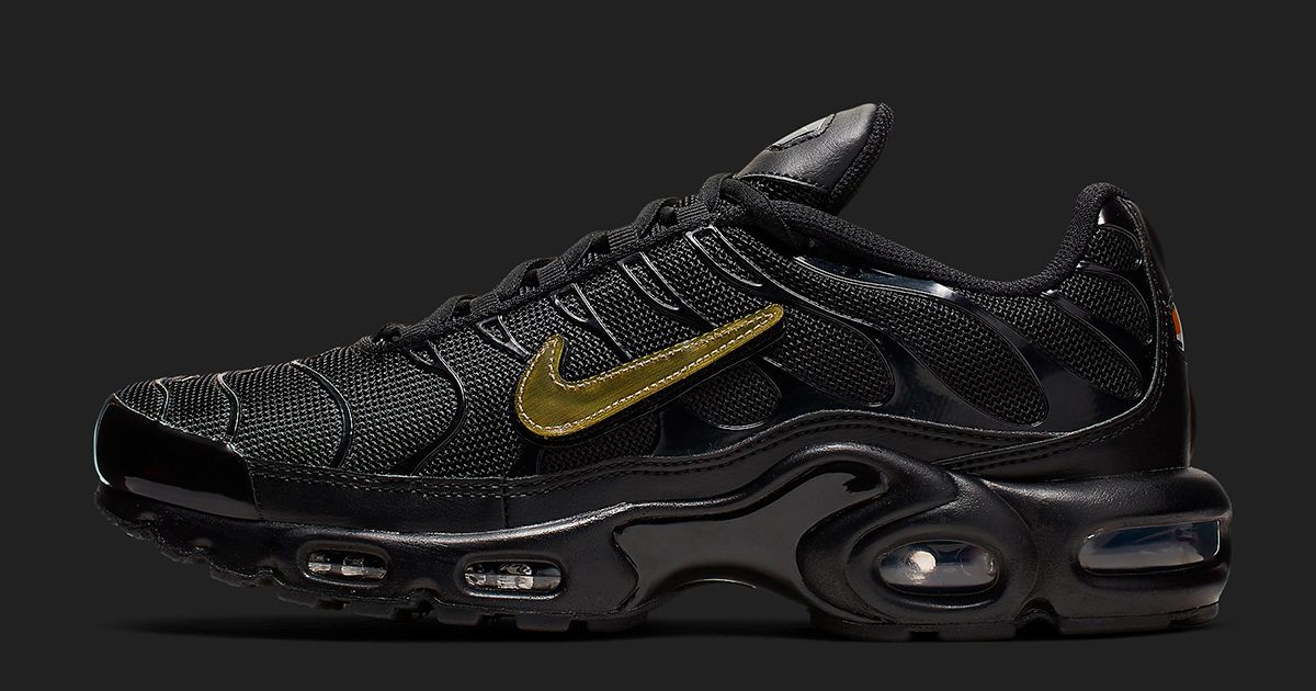 Nike Adds Removable Metallic Gold Swooshes to the Air Max Plus | House ...