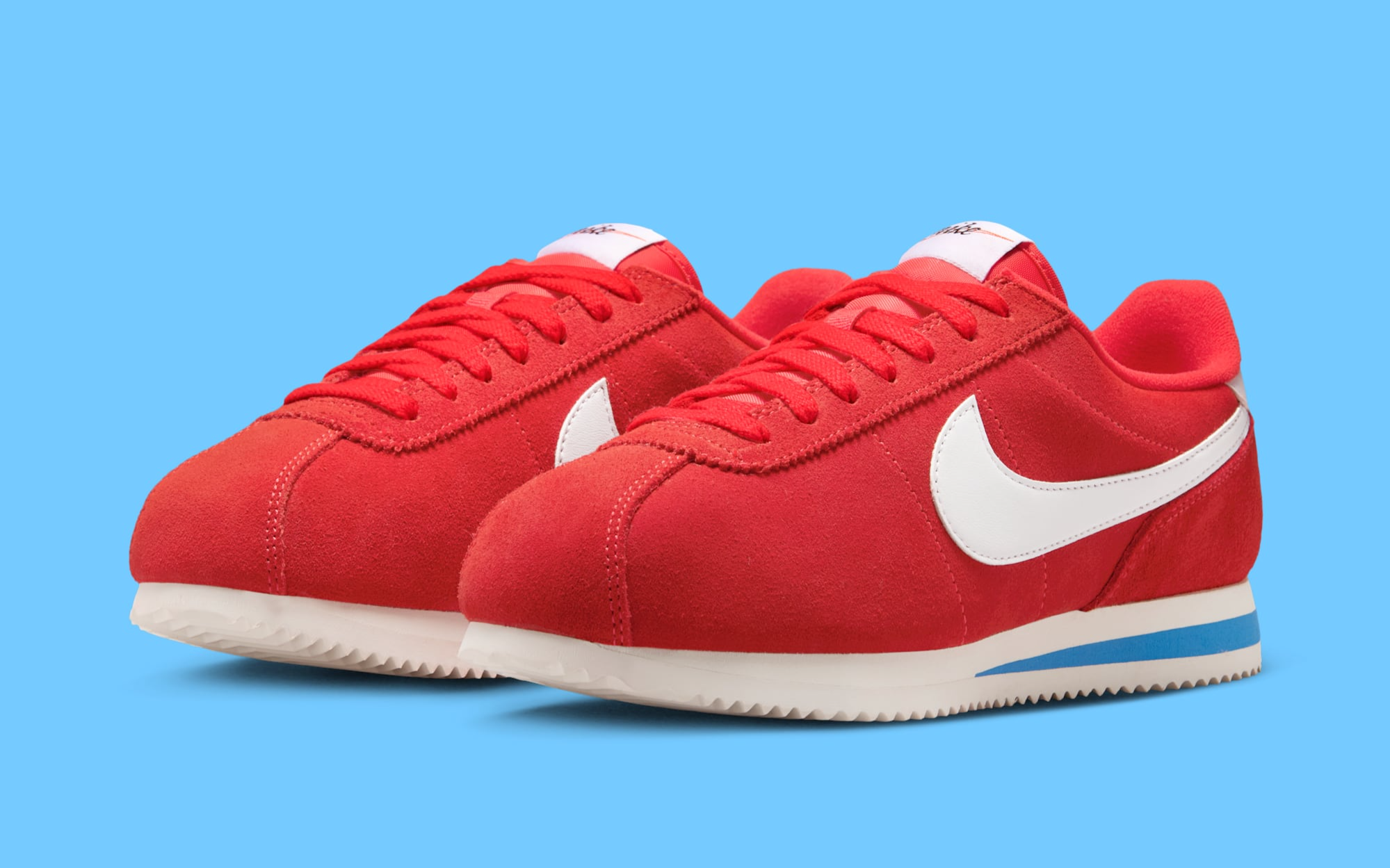 国内配送 NIKE W CORTEZ LIGHT CRIMSON/LIGHT PHOTO BLUE-WHITE The Women's Nike Cortez Appears In 