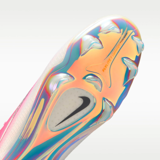 Close-up of Nike Mercurial Vapor 17's FlyLite sole plate. Photo via Nike.