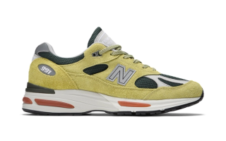 New Balance 991v2 Made in UK in a "Grape Sorbet" color scheme.