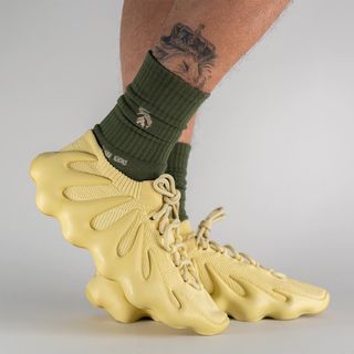 adidas yeezy 450 sulfur release date 3