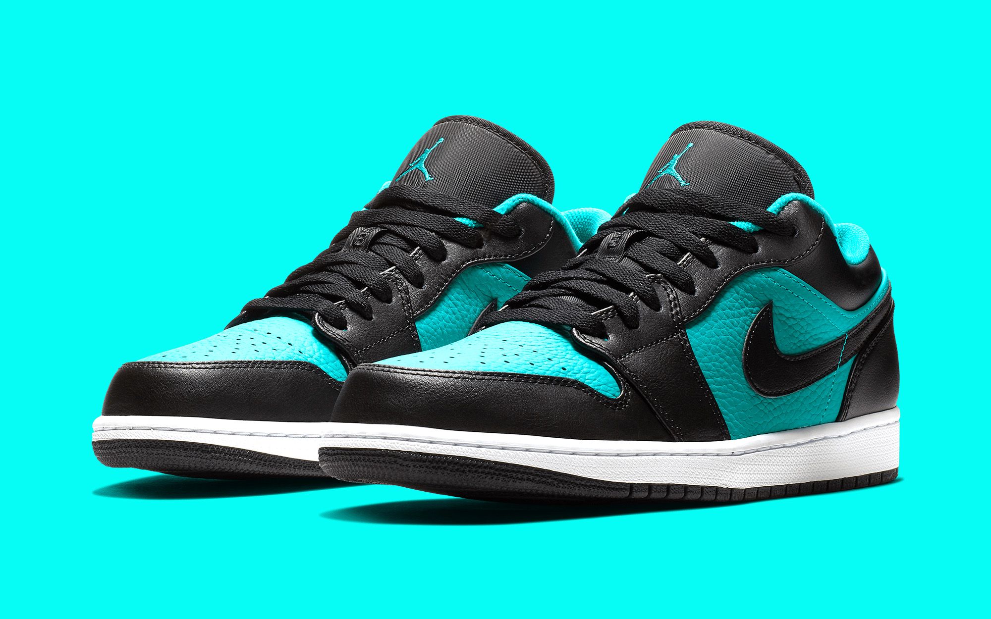 The Jayson Tatum x Nike air jordan low бел