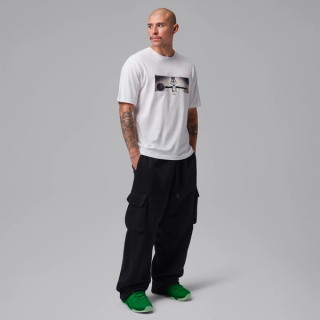 On-Foot: Men's Air Jordan 11 "Green Screen" (Monstars, SKU: IQ5700-900). Photo via Nike..