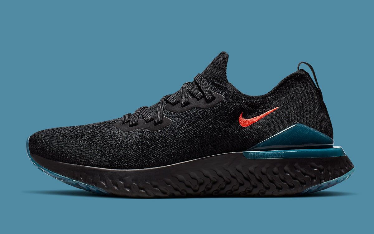 Nike epic react flyknit 2 blue fury hotsell