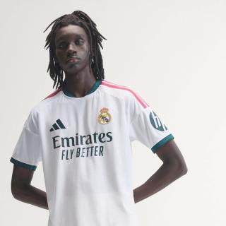 Real Madrid 26/27 Home Authentic Short-Sleeve Jersey (SKU: JZ7218). Photo via adidas.