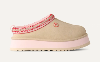 UGG Women's Tazz Love '26