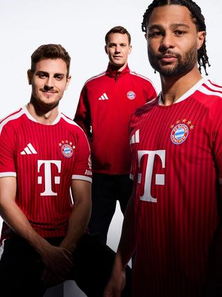 Josip Stanišić, Manuel Neuer & Serge Gnabry in promo visual for Bayern Munich's 2026/27 Home kit by adidas.