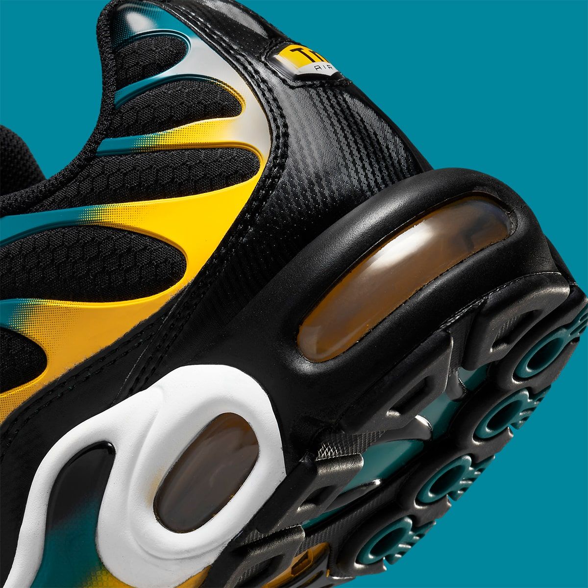 Nike 27 store black and teal