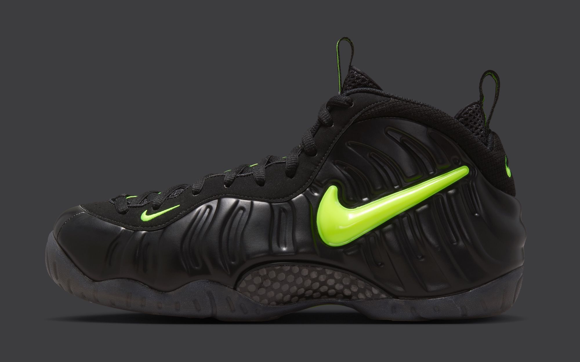 Nike's OG Air Foamposite Pro “Voltage” Returns for the First Time