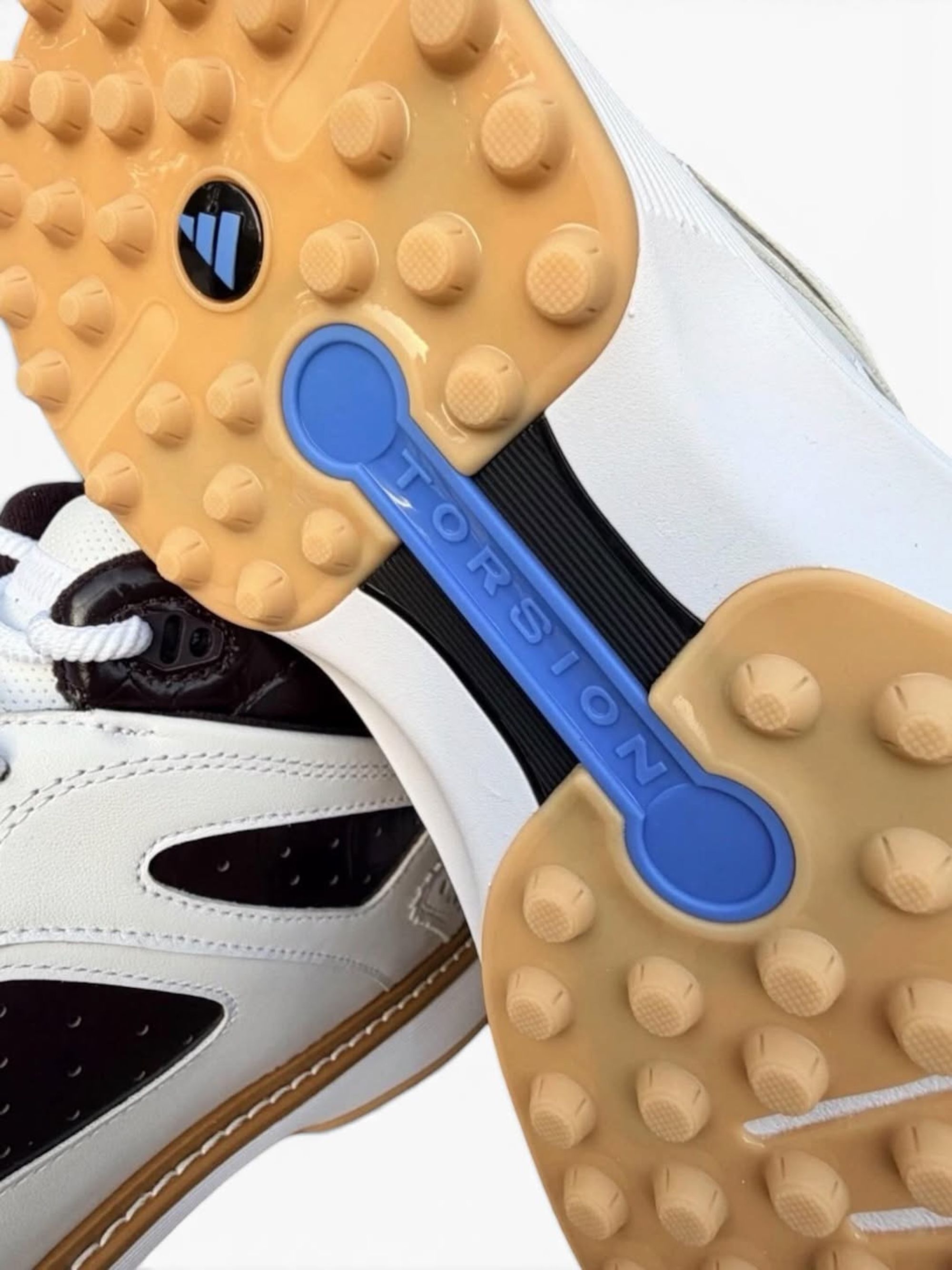 Bad Bunny x adidas BadBo Golf Sample. Photo via @hypedsolutions on Instagram.