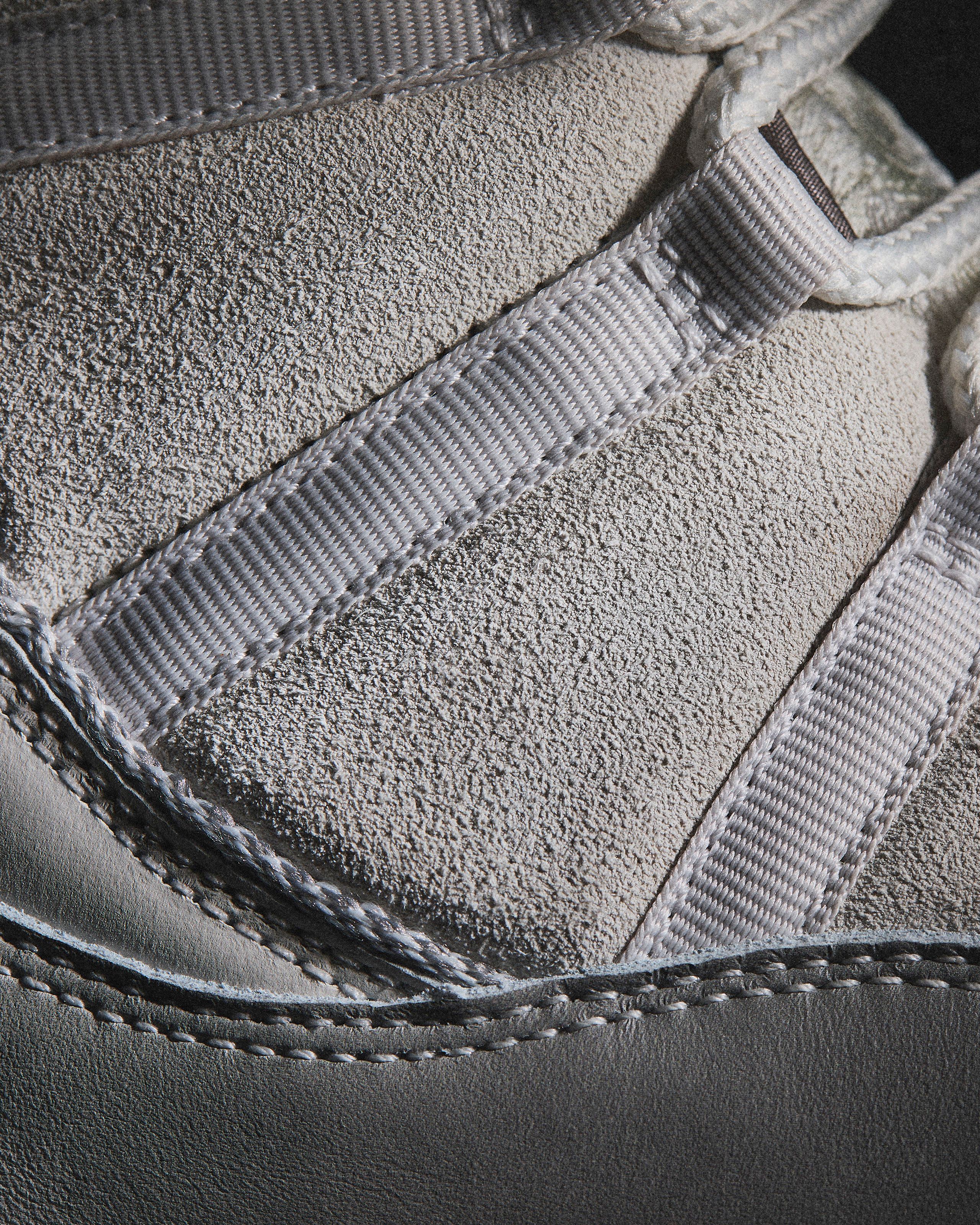 Japanese Embroidery Lands on the Air Jordan 11 