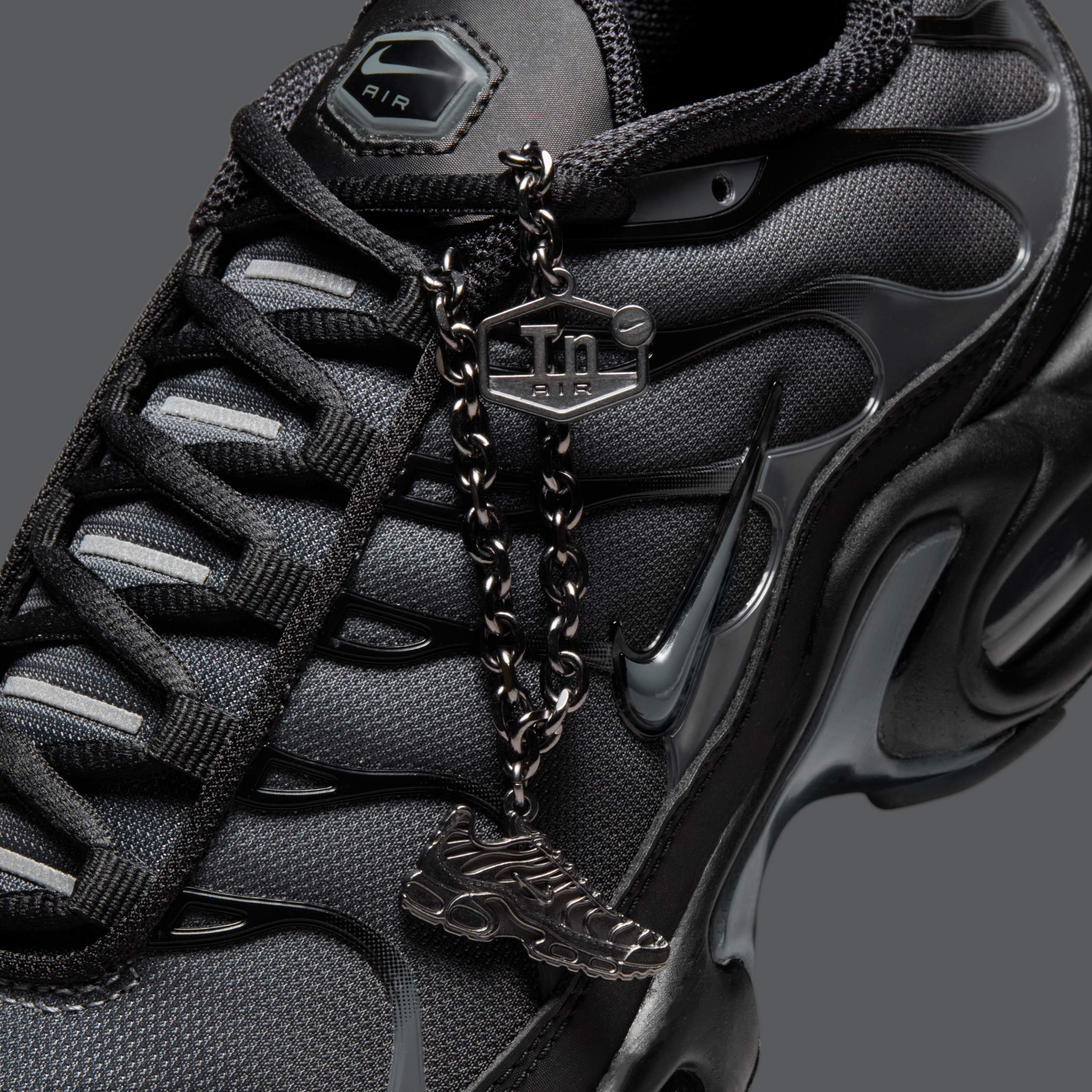 靴 Nike Air Max Plus \"Desert Sunset\" Nike Air Max Plus Desert Sunset DM0032-014