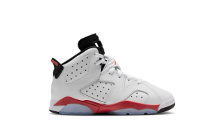 Air Jordan 6 OG "White Infrared" 2026 retro.