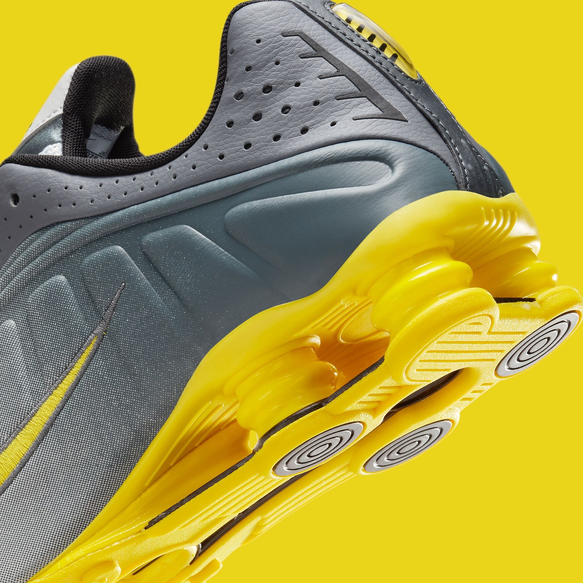 靴 Nike Shox R4 Bright Citron Nike Shox R4 Bright Citron Men's - IH3397-078 - US