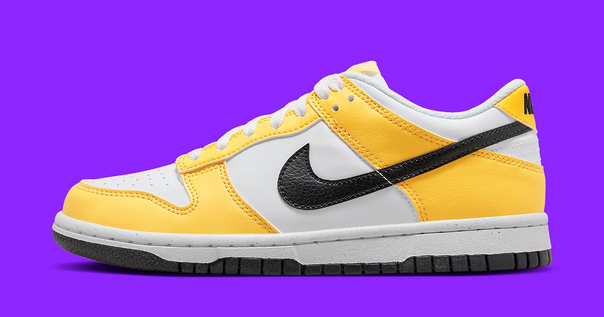 dunk low yellow black