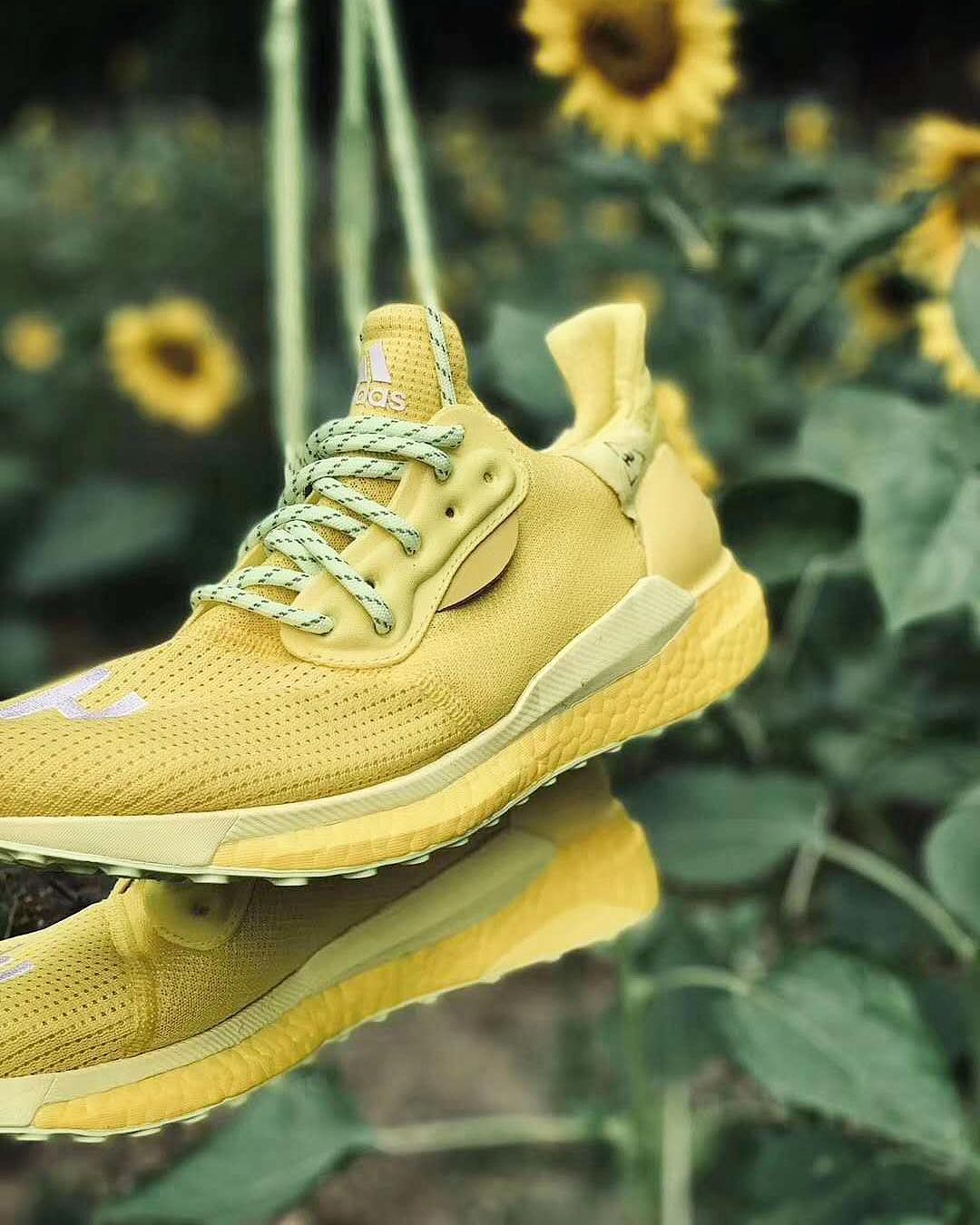 Adidas solar hu glide 2024 yellow