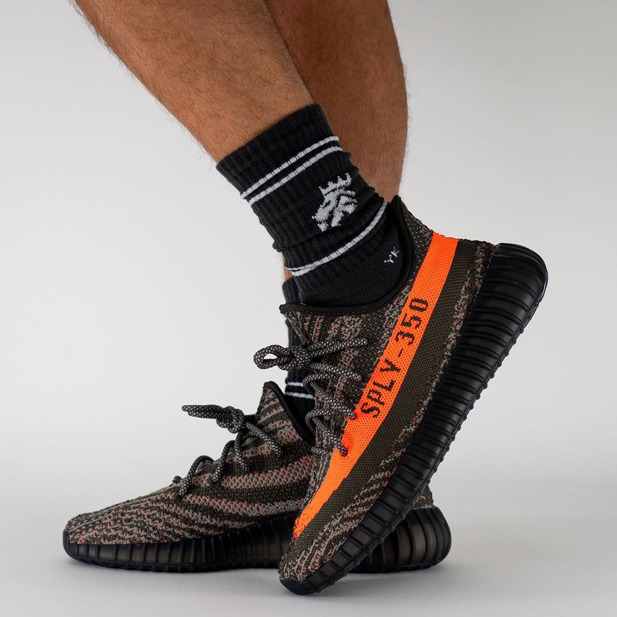 Where to Buy the YEEZY 350 V2 Carbon Beluga Sb roscoffShops Adidas Originals Nmd R1 Boost Black Red Men Unisex Casual