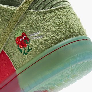 nike sb dunk high strawberry cough cw7093 600 release date 7