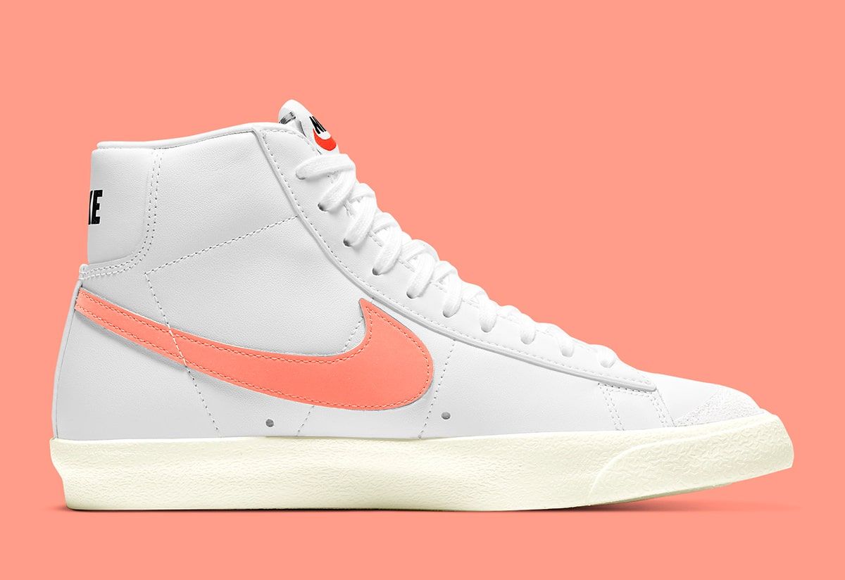 Nike blazer hot mid ‘77 vintage white atomic pink high top sneakers CZ1055-110