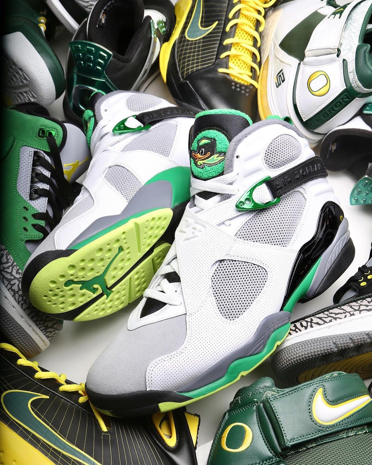 Oregon Football Unveil New Air Jordan 8 PE for 2021 | House of Heat°