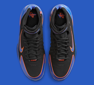 Penny Hardaway's Nike Air Zoom Huarache 2K4 "Knicks" P.E. (SKU: IV0345-001). Photo via Nike.