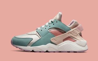 Nike Air Huarache “Dusty Sage” Drops in 2022