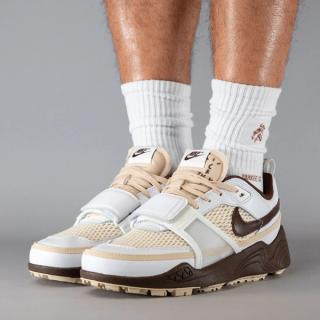 Travis Scott x Nike Zoom Field Jaxx "Light Chocolate" Releases Holiday 2024