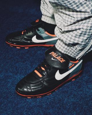 Palace x Nike Cryoshot "Air Speed M" for the English Football Association. Photo via Palace.