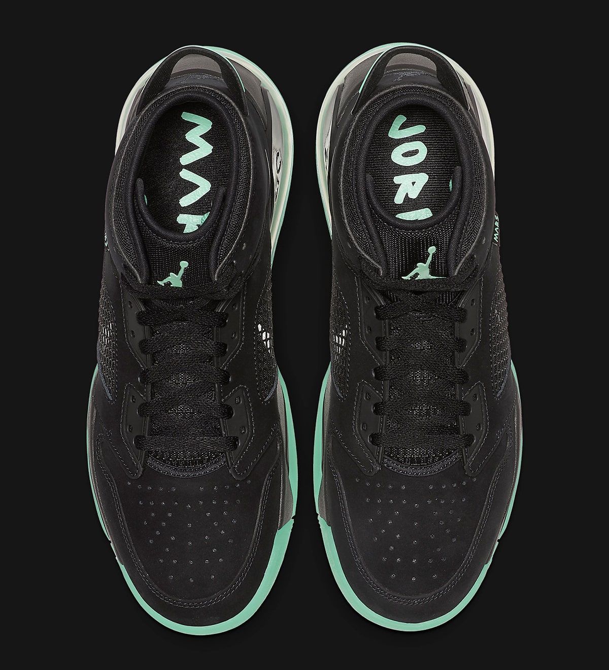 jordan mars 270 glow in the dark