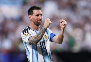 Lionel Messi after scoring in Argentina vs. Algeria 2026 World Cup™ match (June 16, 2026).