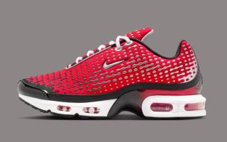 Nike Air Max Plus VII in a "University Red/Black/White/Metallic Silver" color scheme.