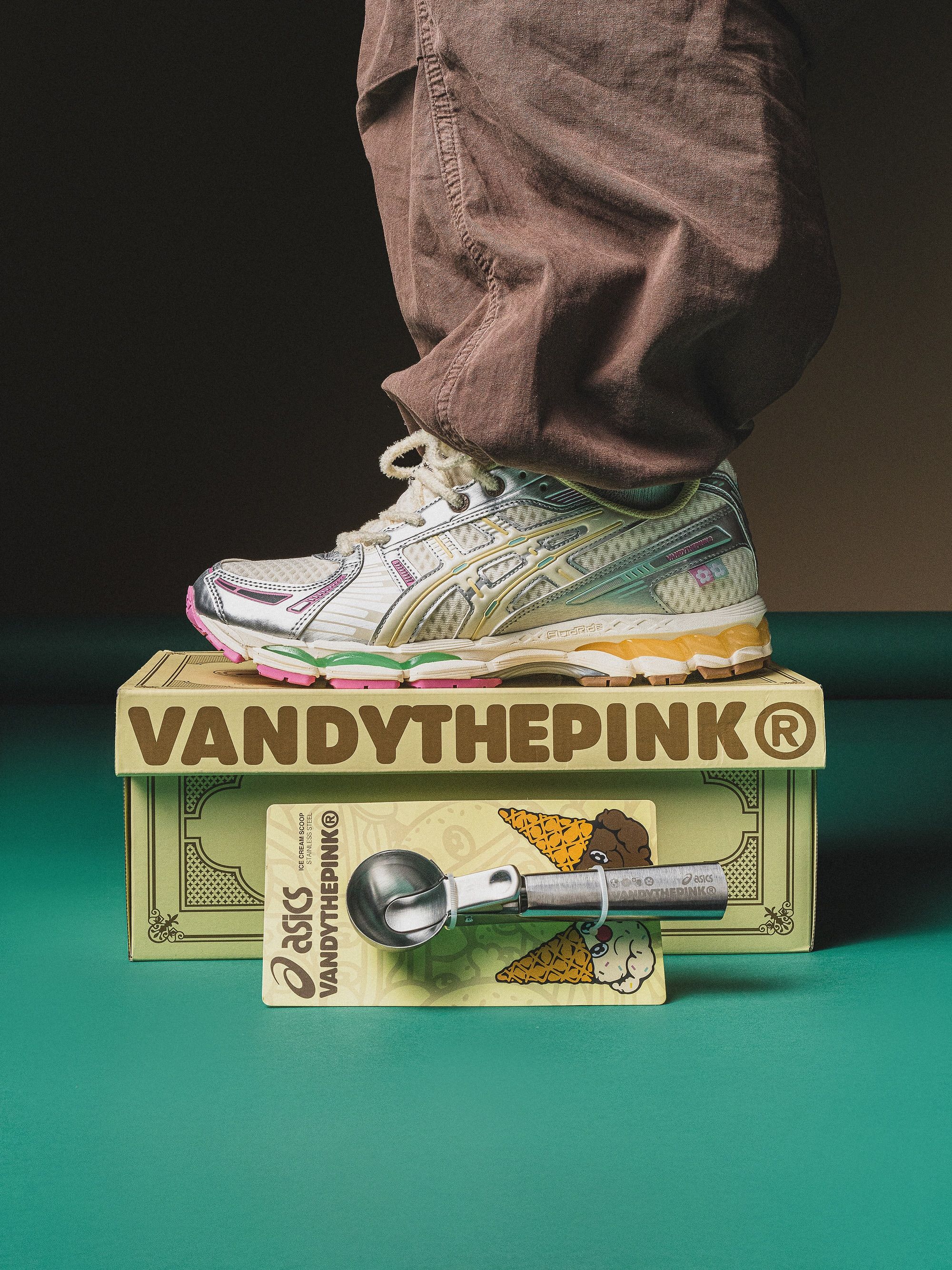 VANDYTHEPINK® x ASICS GEL-KAYANO® 12.1 "Vanilla" Collab. Photo by @ad__sneaks on Instagram.