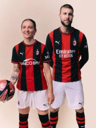 Ewelina Kamczyk & Strahinja Pavlović for AC Milan 26/27 Home Kit. Photo via AC Milan.
