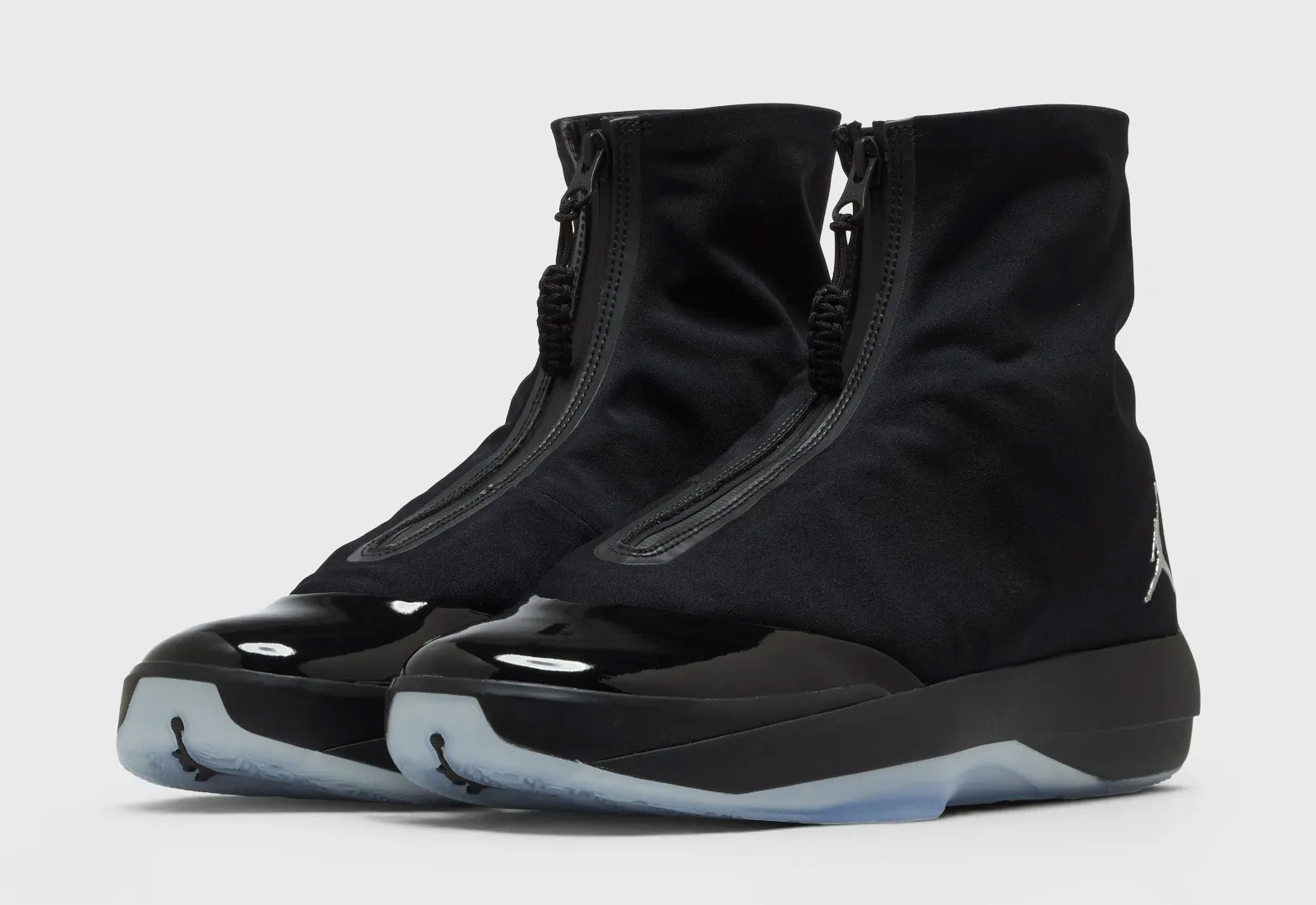 The Air Jordan 40/28 Revives the Iconic Air Jordan XX8 Look