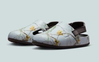 Realtree Camo Returns to the "Light Blue" Nike Calm Mule