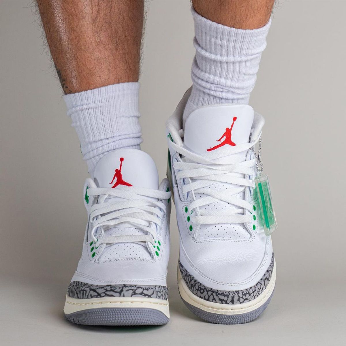 Jordan 3 white and on sale green