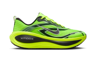 Nike Running's Vomero Plus in a "Volt" color scheme forming part of the 'Ekiden 2026' collection.