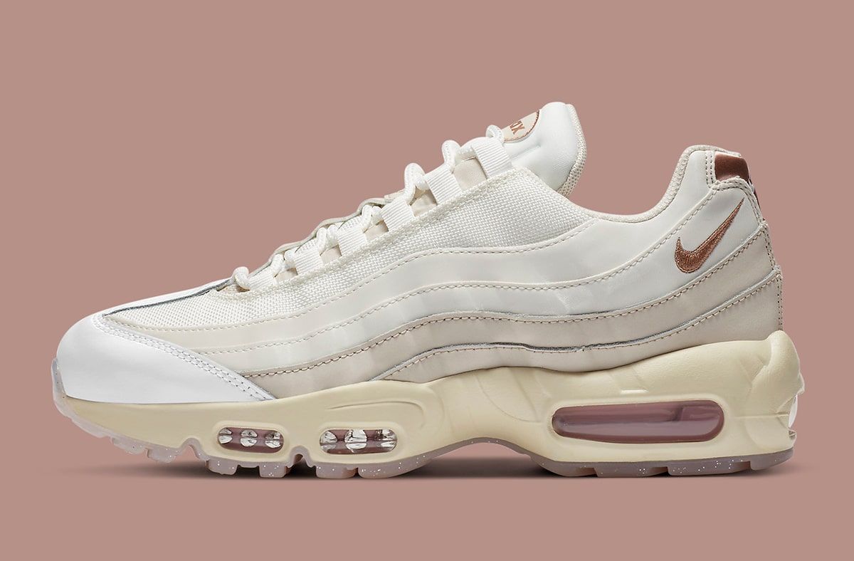 Nike air max sale 95 premium foot locker