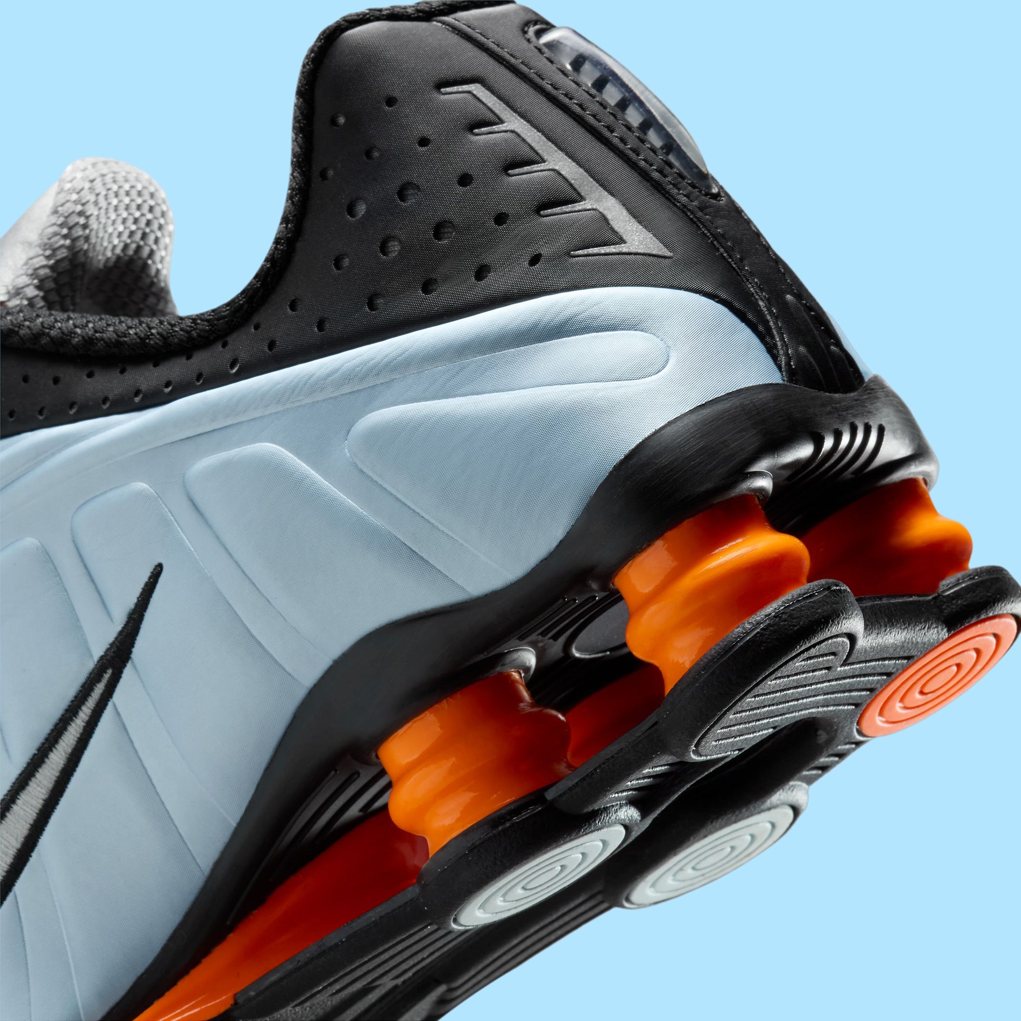 Nike Shox R4 