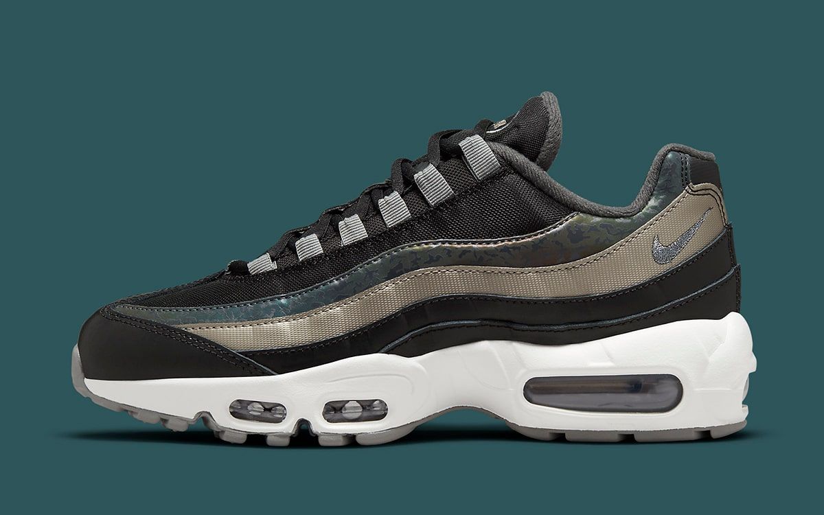 Air max 95 essential on sale camo