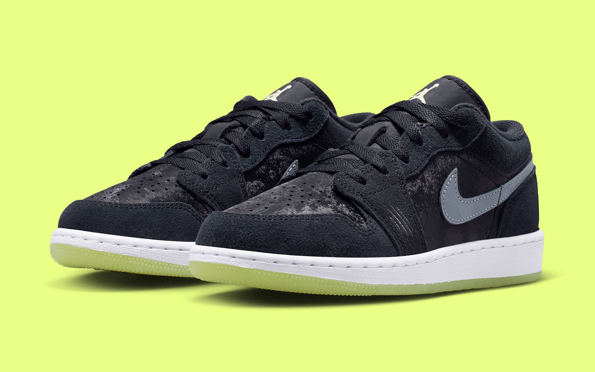 air jordan 1 low glow in the dark