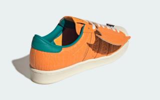 Pokémon x adidas Superstar Vintage "Charizard" (SKU: KI2861)