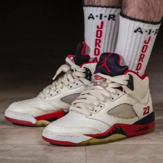 Air Jordan 5 OG "Fire Red" (Black Tongue) Returns in 2025