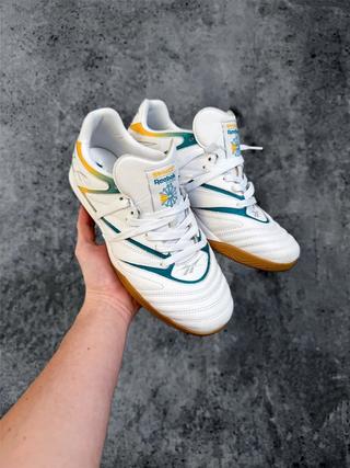 StreetX x Reebok Sidewinder Indoor. Photo via StreetX.