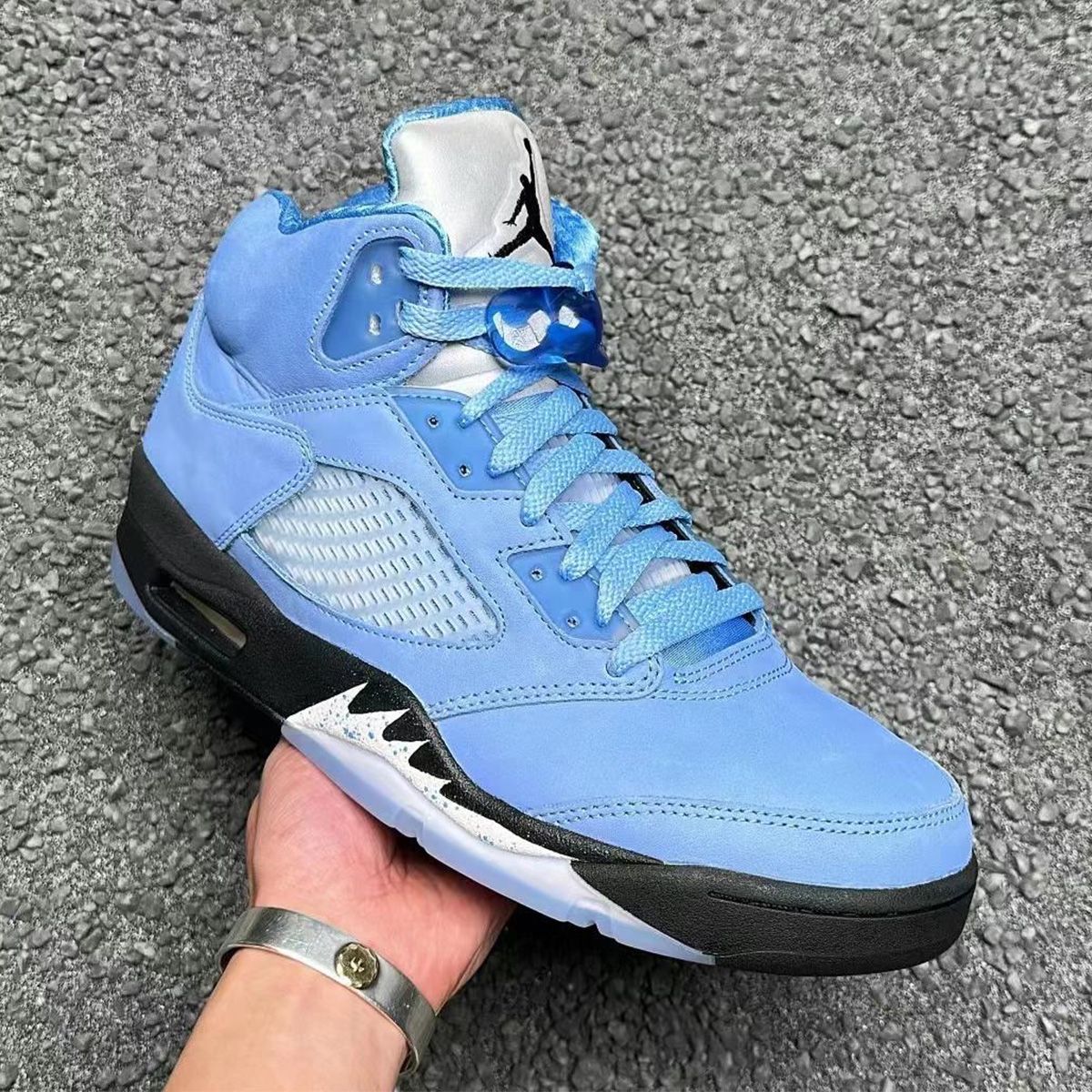 Where to Buy the Air Jordan 5 “UNC” | House of Heat°